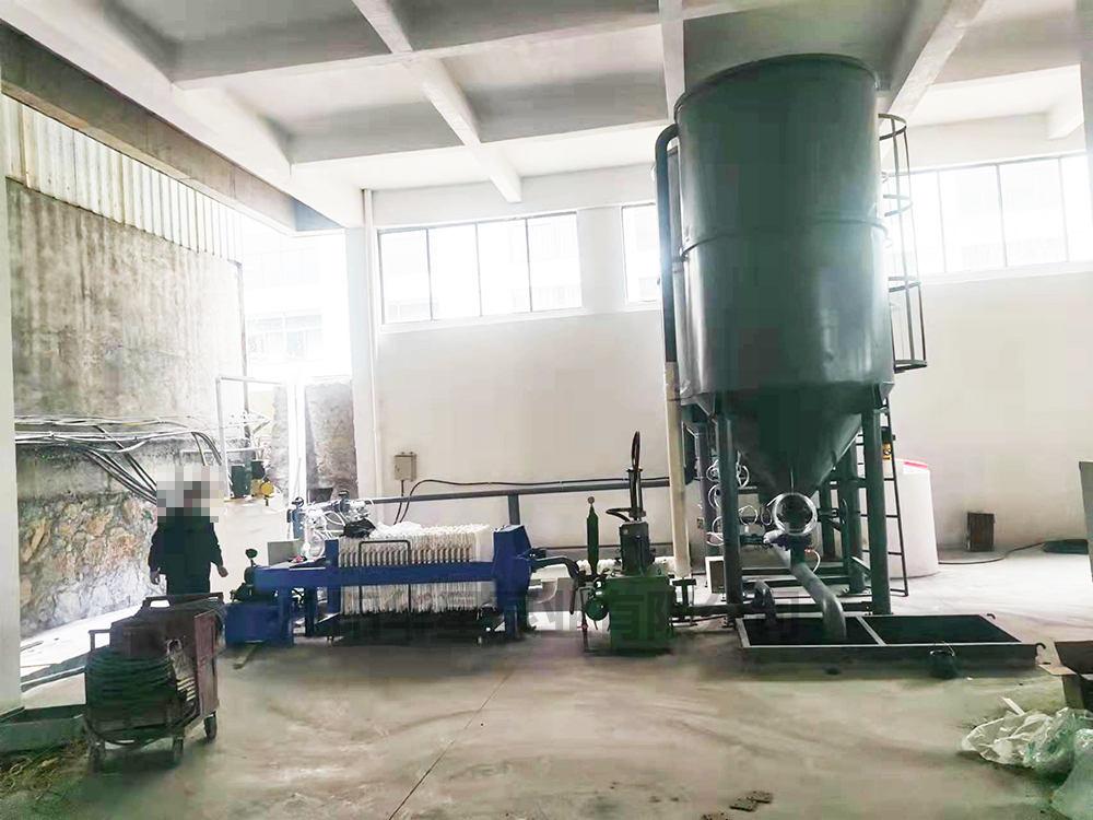 YBH140-10柱塞泥漿泵使用現場(chǎng)